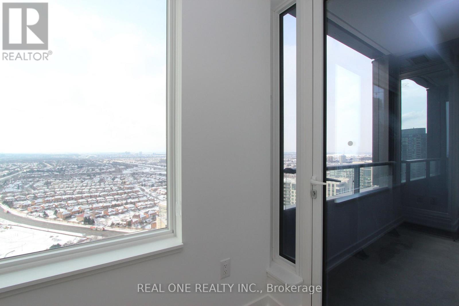 2808 - 395 Square One Drive, Mississauga, Ontario  L5B 0P6 - Photo 8 - W12704318