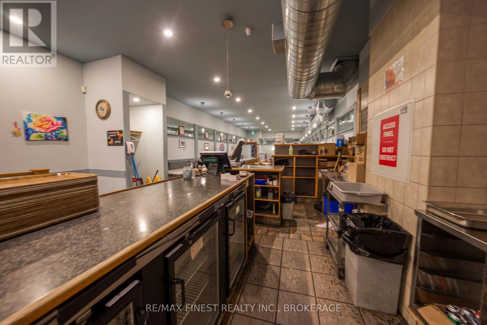 111 Princess Street, Kingston, Ontario  K7L 1A8 - Photo 20 - X12368208