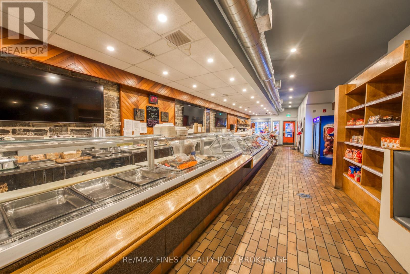 111 Princess Street, Kingston, Ontario  K7L 1A8 - Photo 14 - X12368208