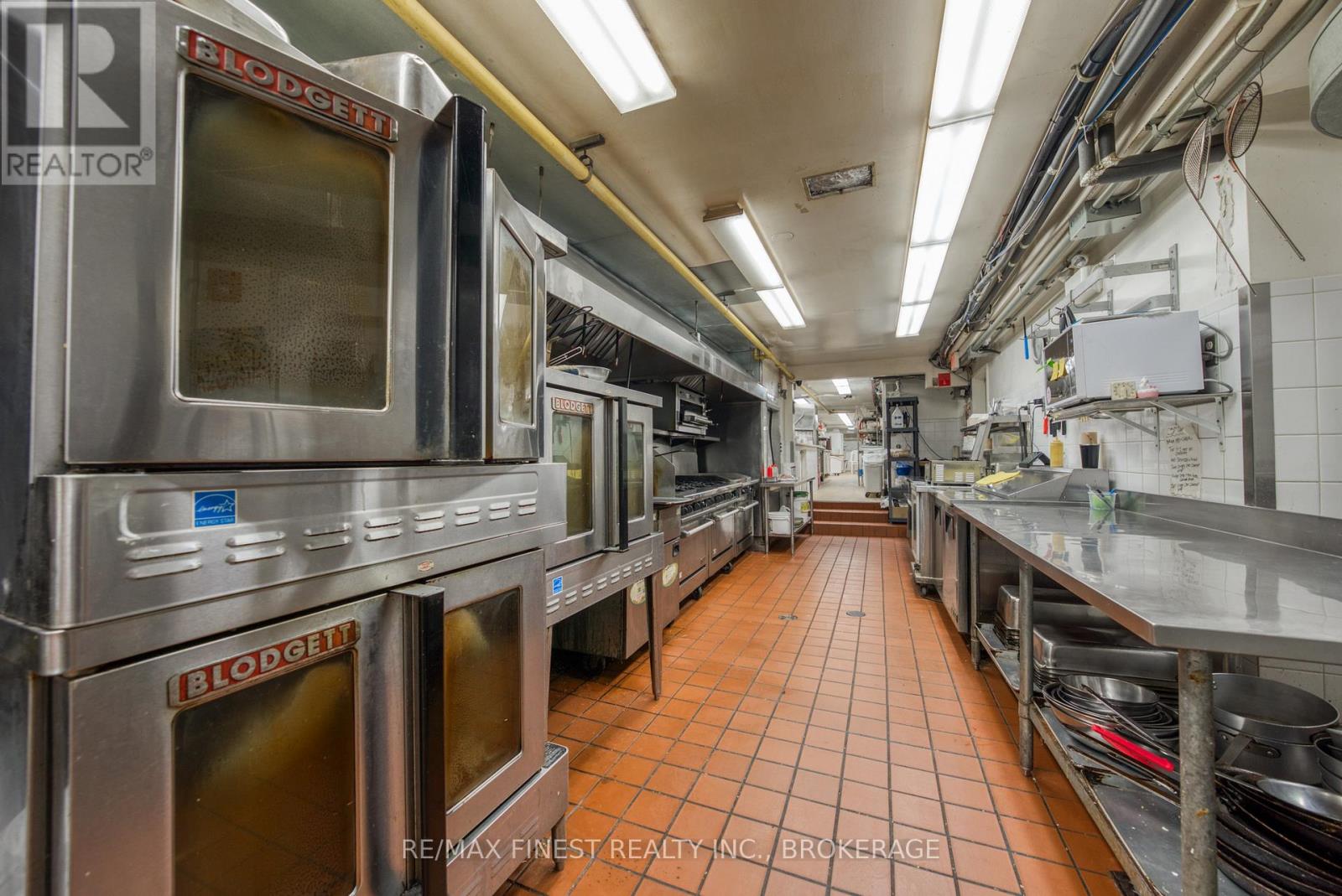 111 Princess Street, Kingston, Ontario  K7L 1A8 - Photo 29 - X12368208