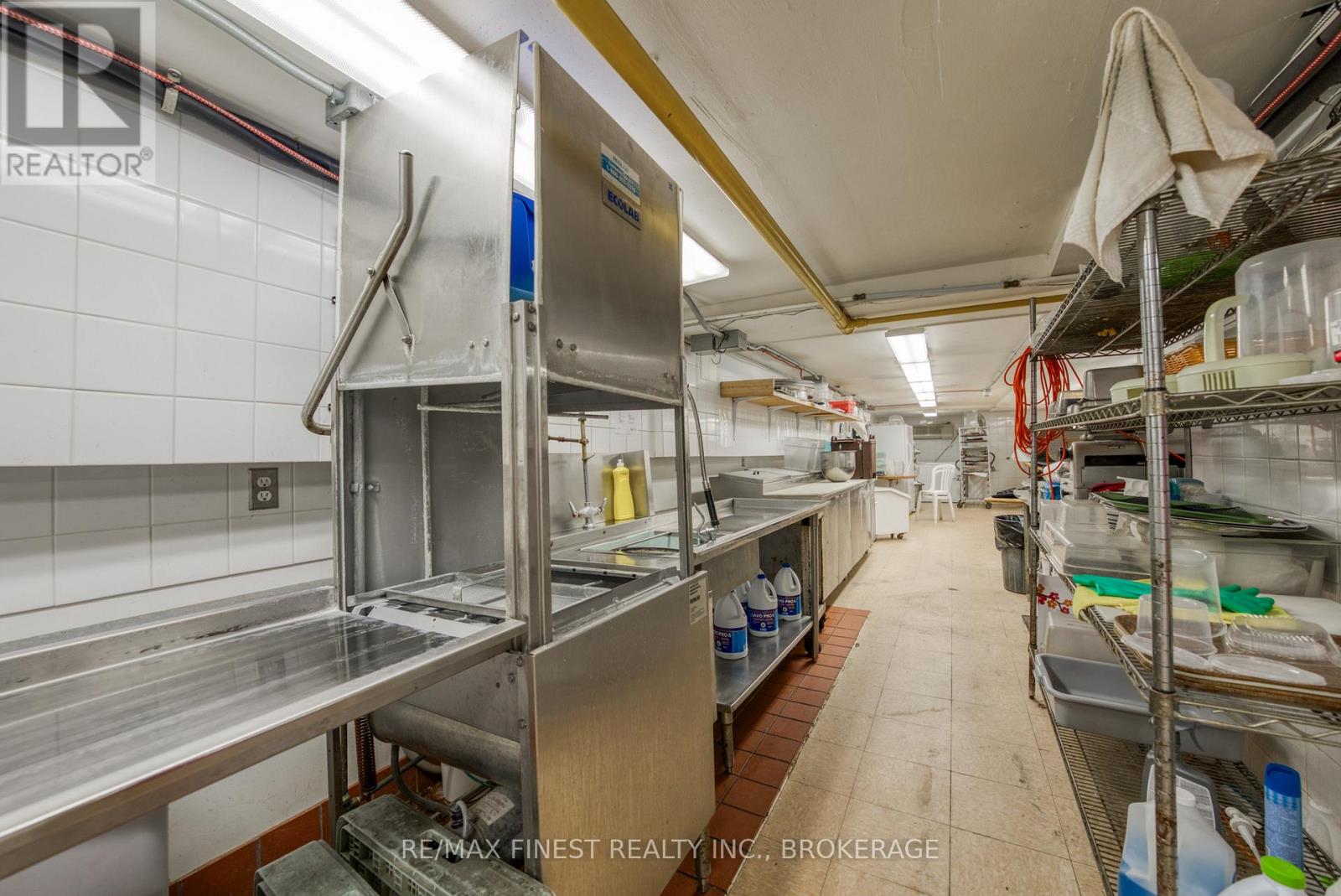 111 Princess Street, Kingston, Ontario  K7L 1A8 - Photo 30 - X12368208