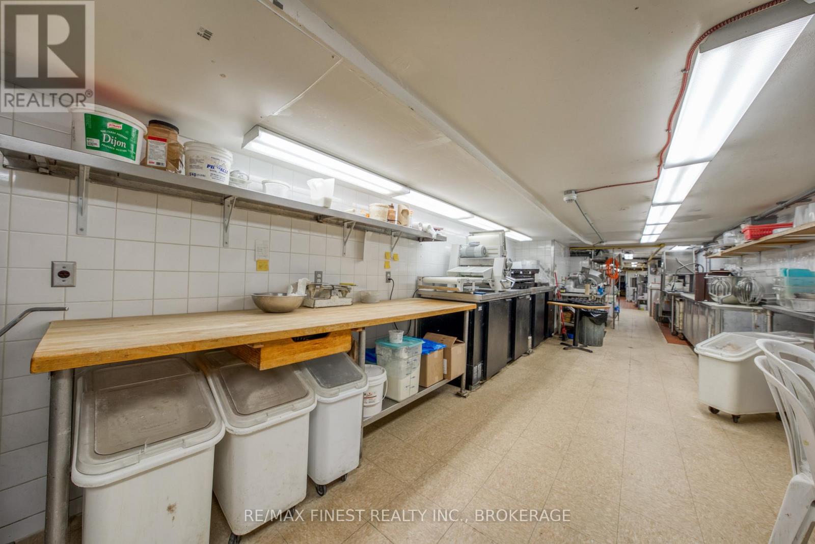 111 Princess Street, Kingston, Ontario  K7L 1A8 - Photo 33 - X12368208