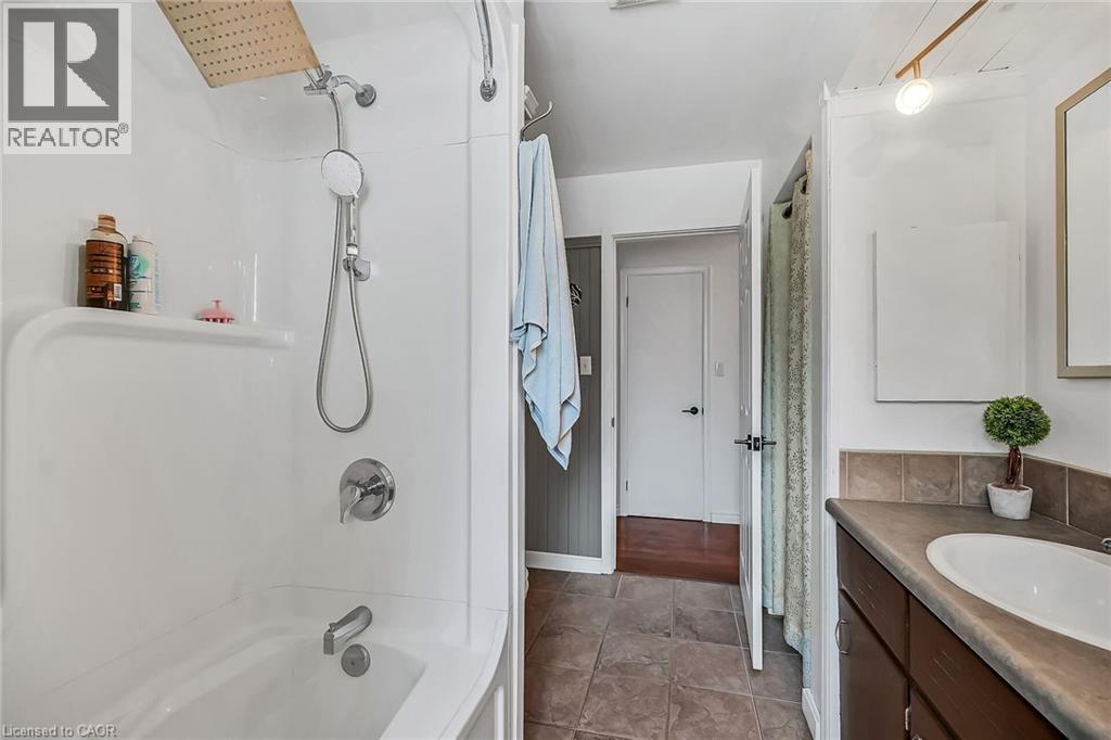 4 Clifford Street, Port Dover, Ontario  N0A 1N0 - Photo 22 - 40799546