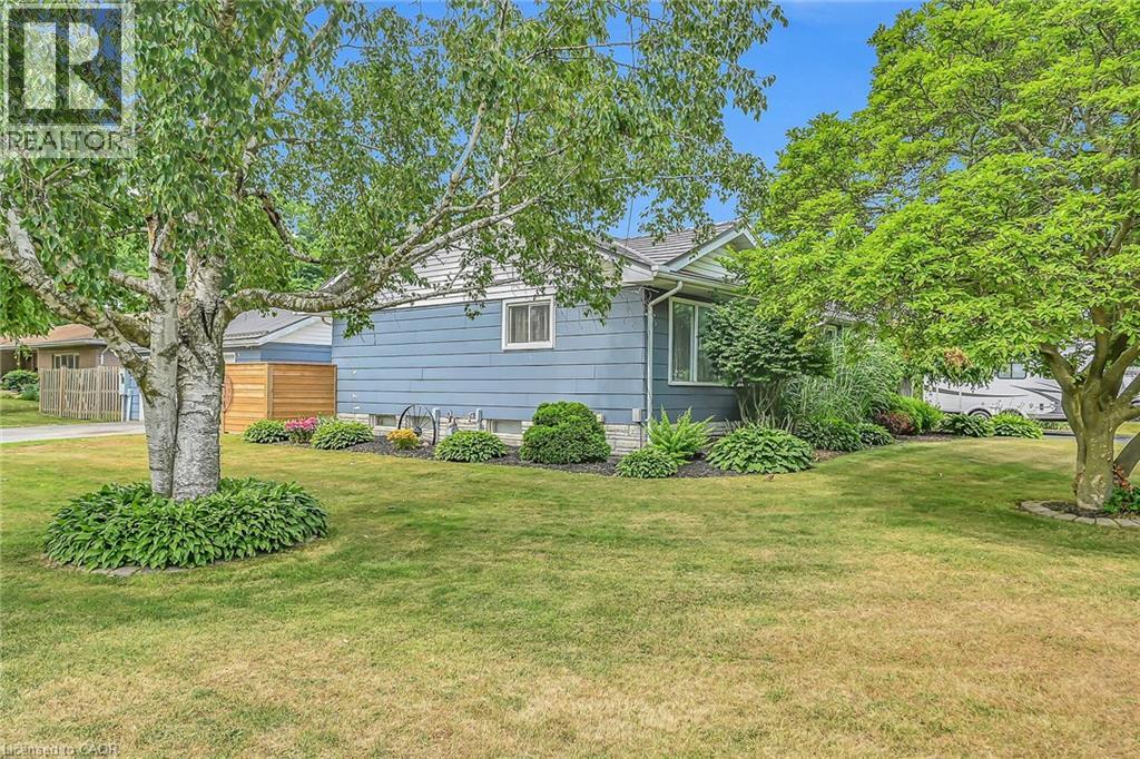 4 Clifford Street, Port Dover, Ontario  N0A 1N0 - Photo 4 - 40799546