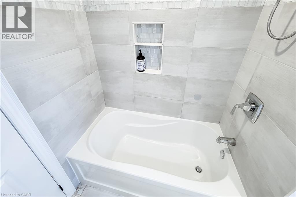 66 Ellington Avenue, Stoney Creek, Ontario  L8E 3T6 - Photo 43 - 40799049