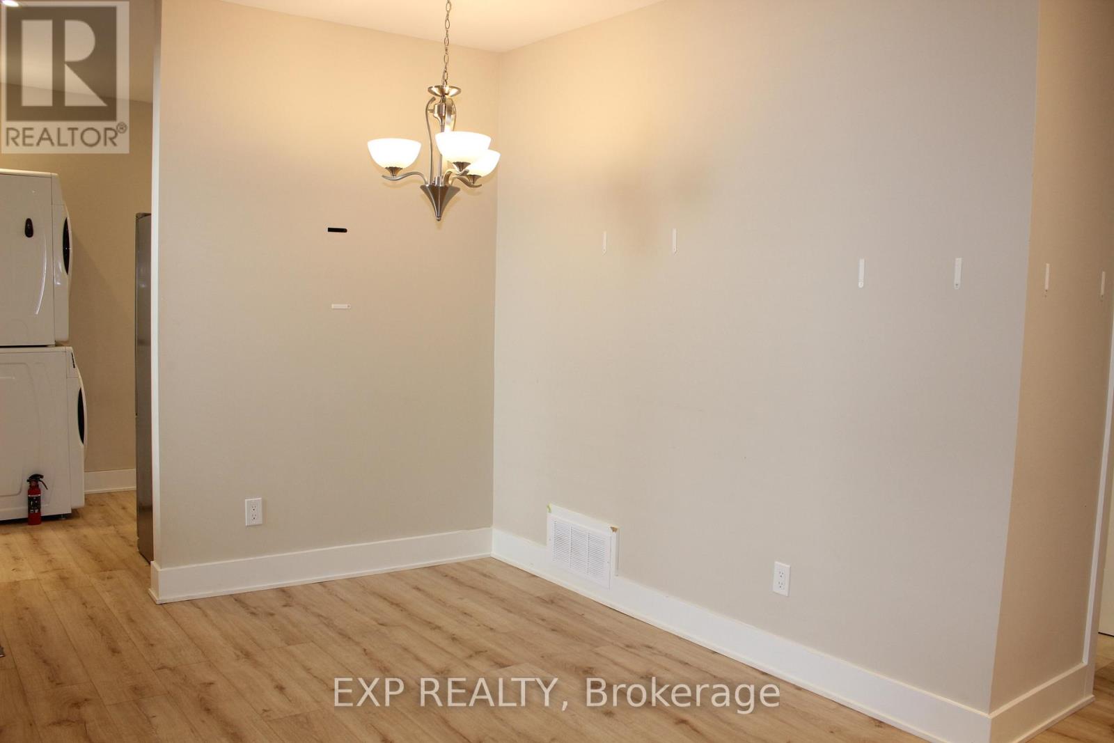 A - 9 Kent Street, Smiths Falls, Ontario  K7A 1B5 - Photo 5 - X12707474