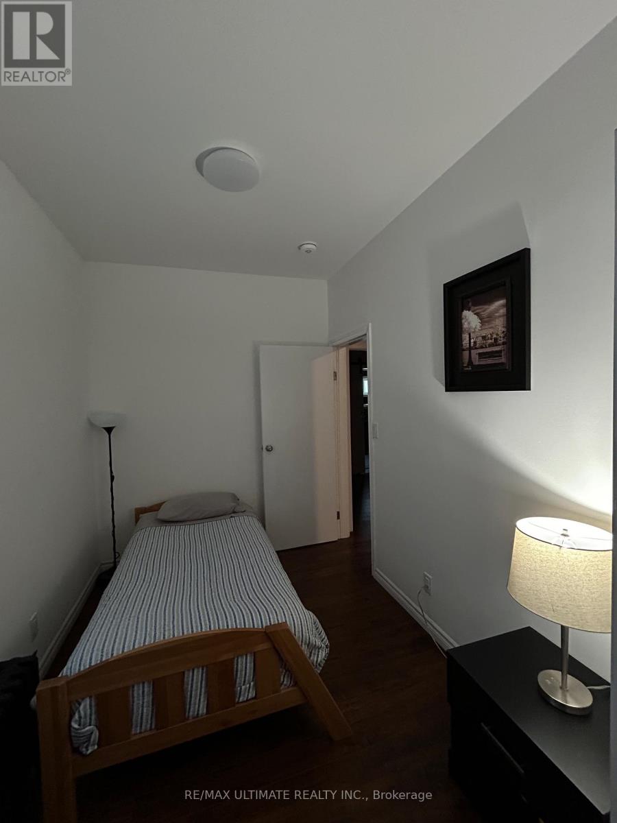 241 Jarvis Street, Fort Erie, Ontario  L2A 2S7 - Photo 11 - X12709900