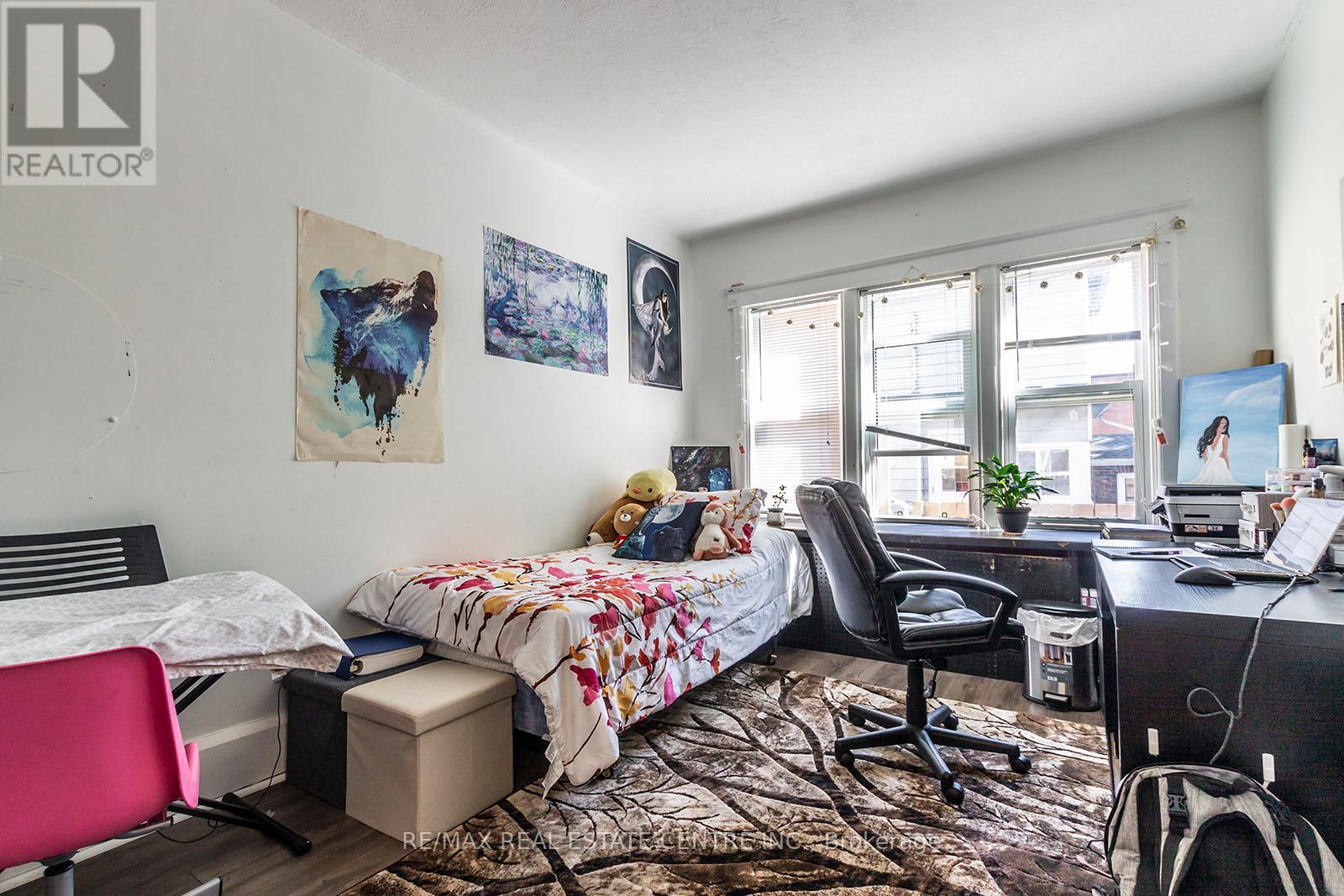 133 Albert Street, Waterloo, Ontario  N2L 3T2 - Photo 13 - X12709948