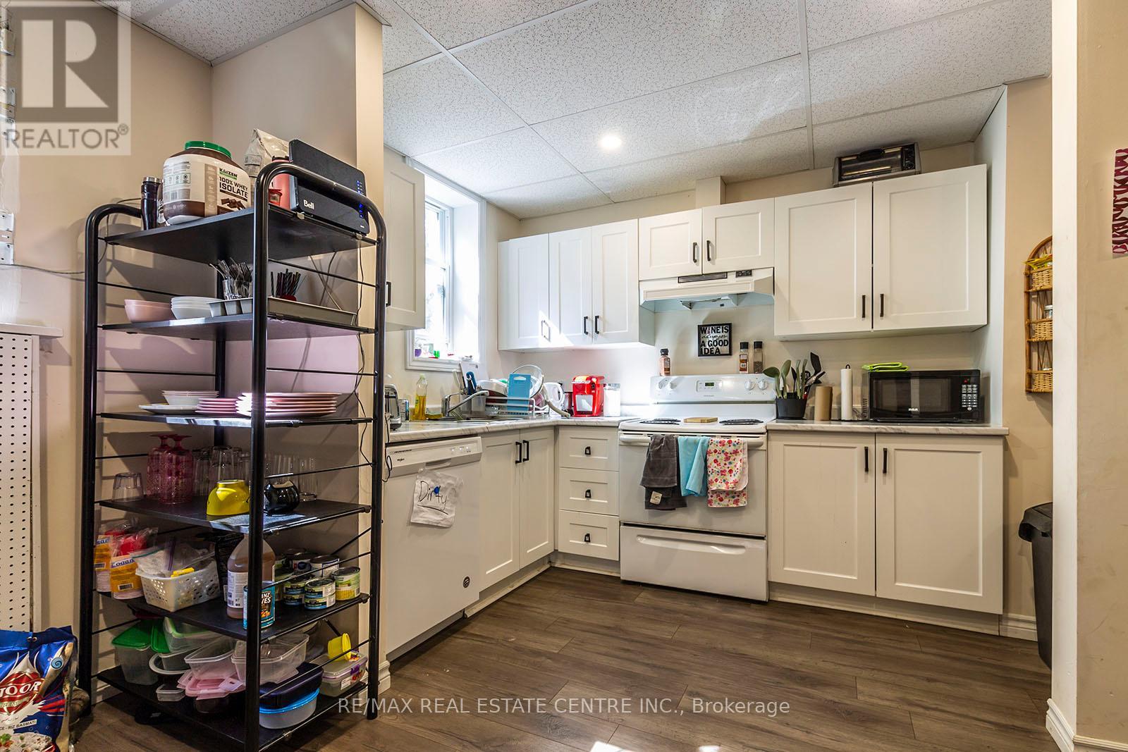 133 Albert Street, Waterloo, Ontario  N2L 3T2 - Photo 15 - X12709948