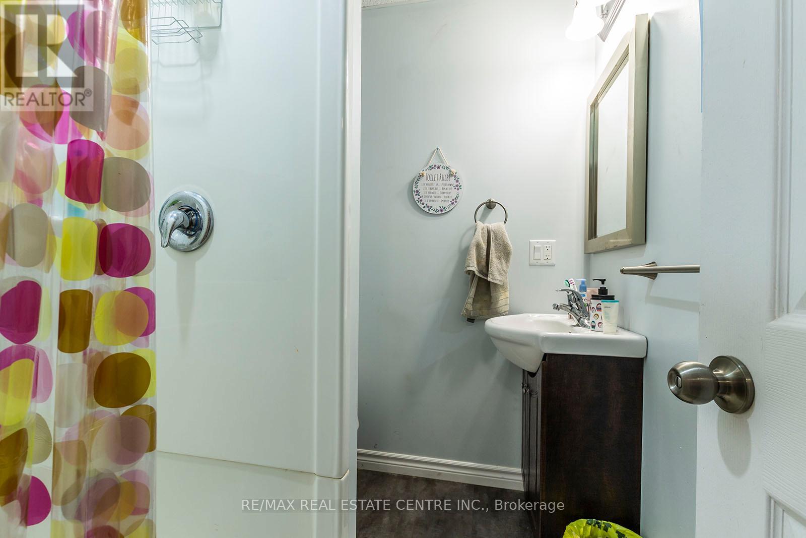 133 Albert Street, Waterloo, Ontario  N2L 3T2 - Photo 17 - X12709948