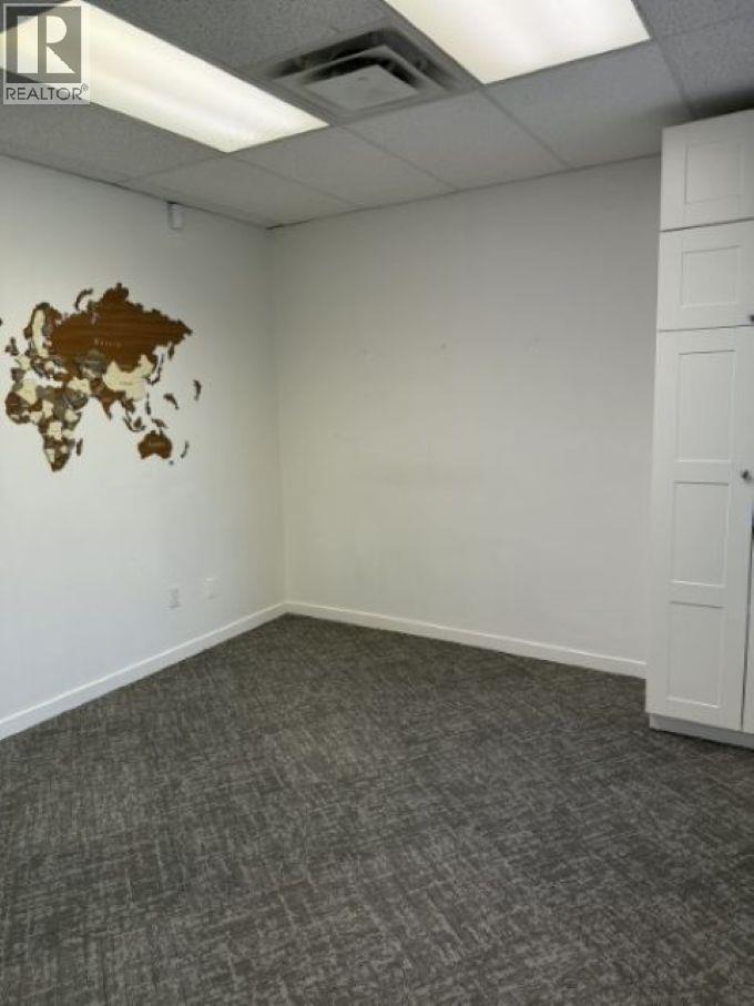 Listing Picture 2 of 10 : 223 3989 HENNING DRIVE, Burnaby / 本拿比 - 魯藝地產 Yvonne Lu Group - MLS Medallion Club Member