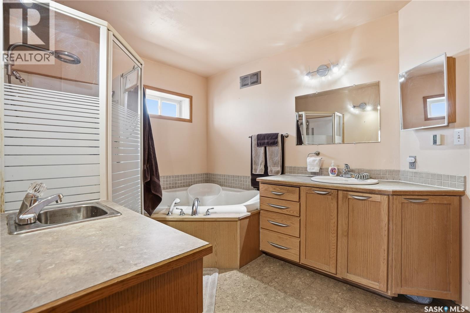 14 Gordon Drive, Mckillop Rm No. 220, Saskatchewan  S4G 4V0 - Photo 19 - SK027030