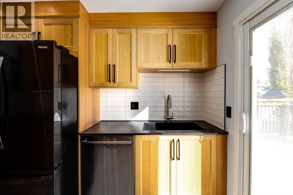 17 Sunvale Crescent Se, Calgary, Alberta  T2X 2T1 - Photo 4 - A2278187