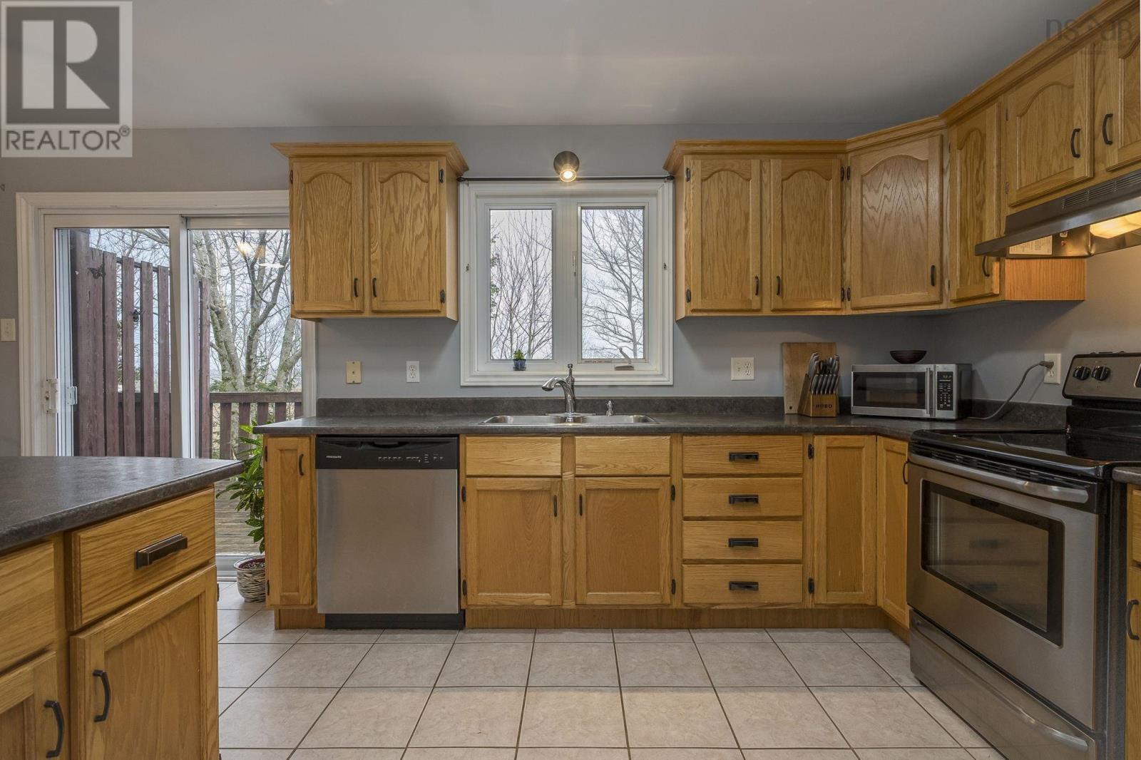 52 Madeira Crescent, Dartmouth, Nova Scotia  B2W 4G7 - Photo 18 - 202601094