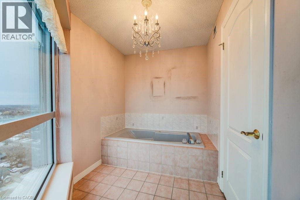 190 Hespeler Road Unit# 1801, Cambridge, Ontario  N1R 8B8 - Photo 27 - 40798760