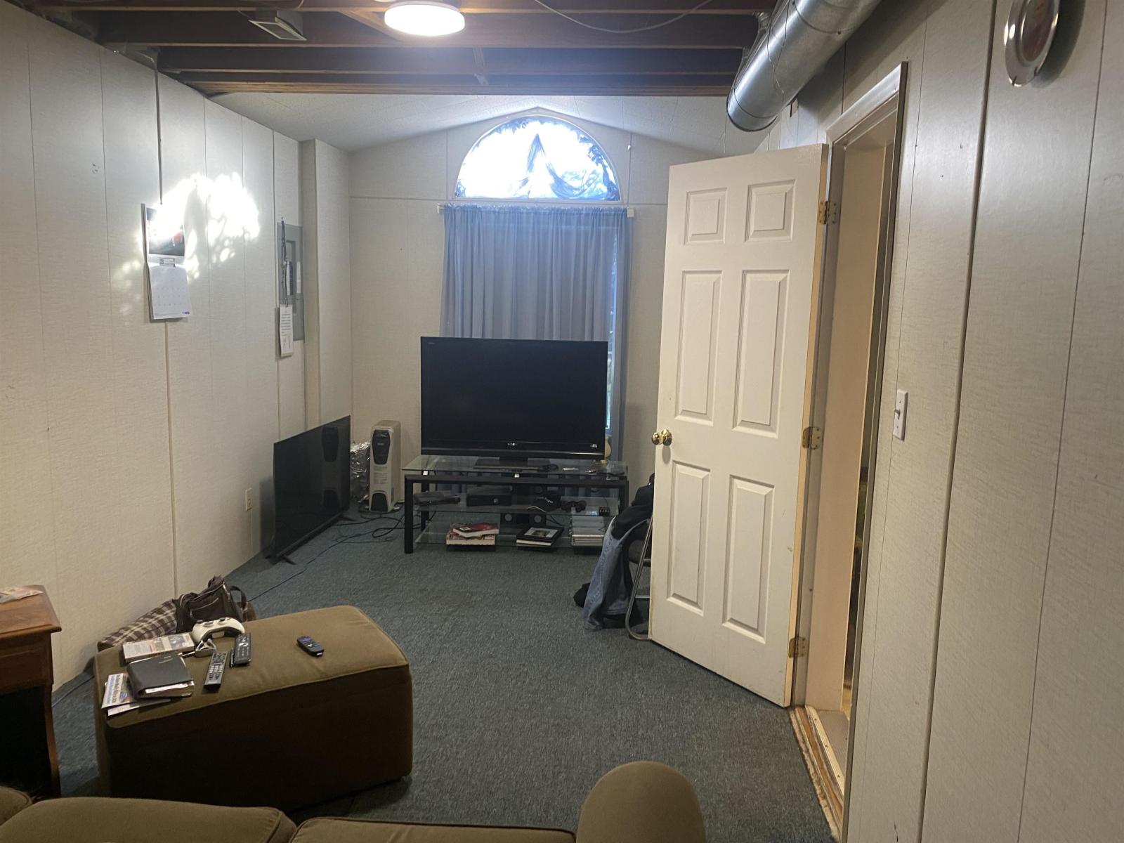 8479 Cade Barr Street, Mission, British Columbia  V2V 7K4 - Photo 7 - R3078262