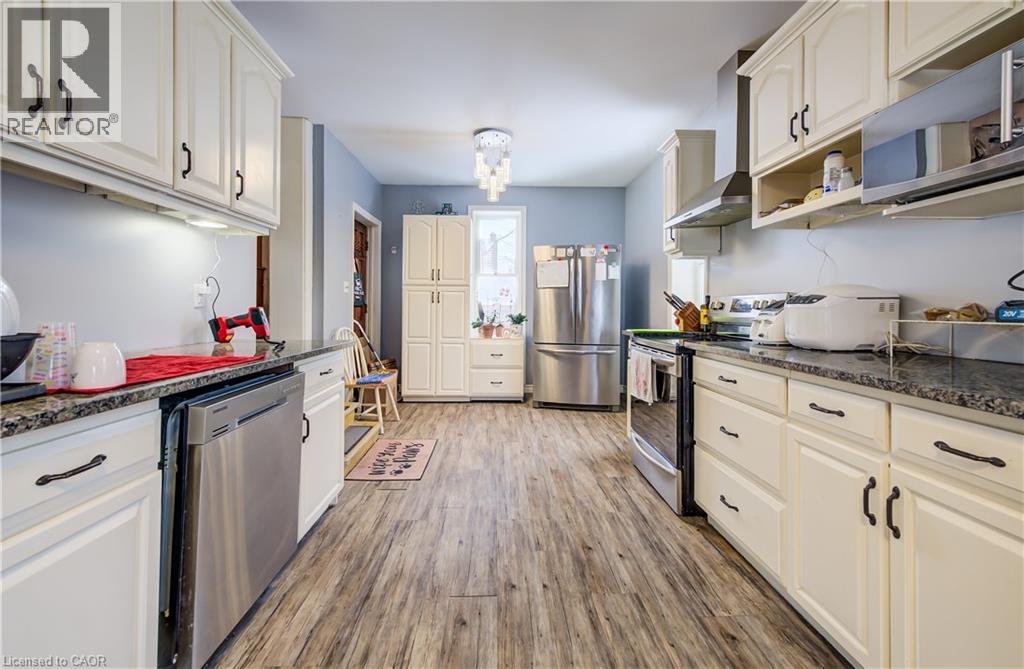 105 St George Street, Kitchener, Ontario  N2G 2T2 - Photo 7 - 40799171