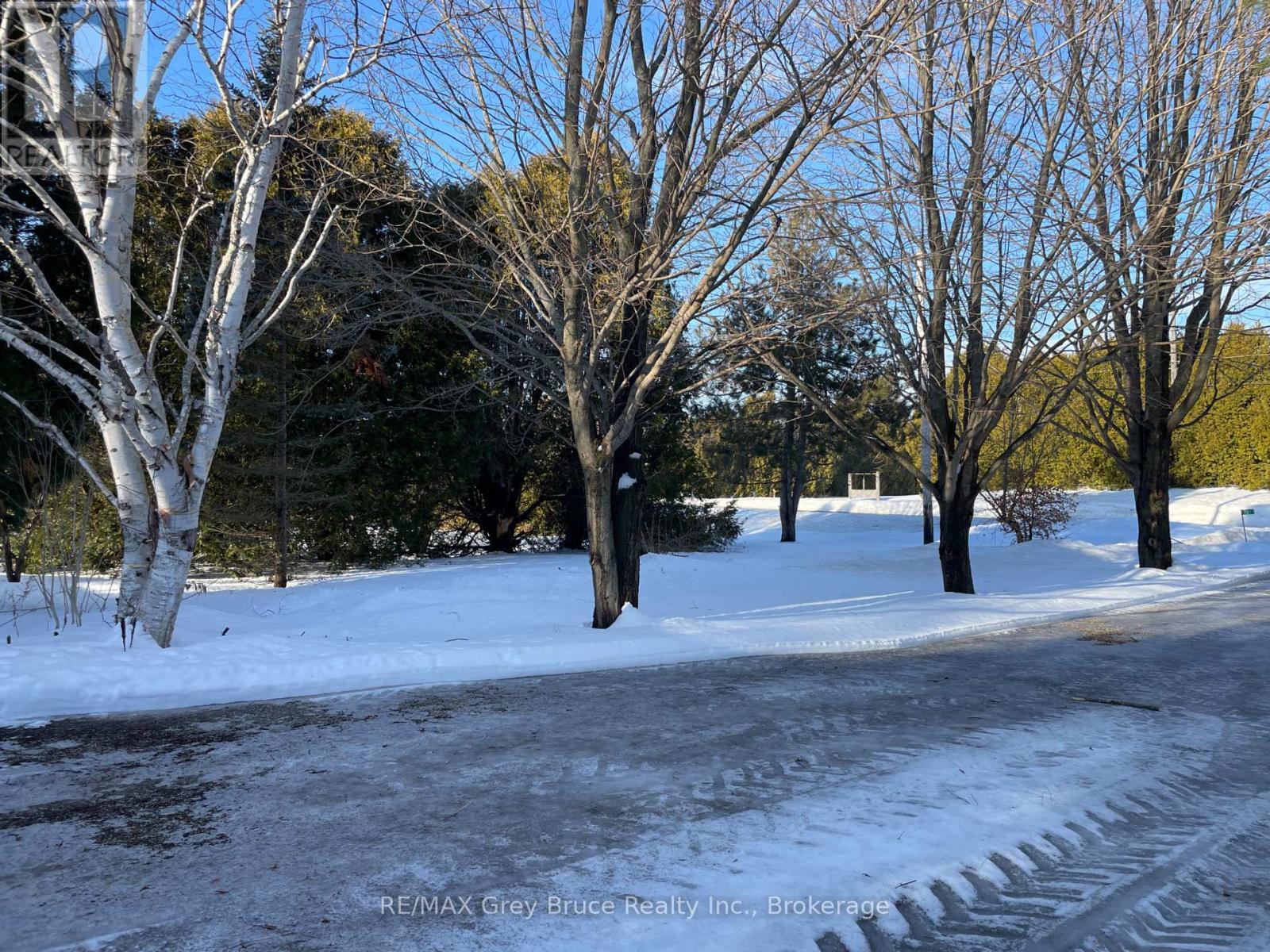 7011 Highway 6, Northern Bruce Peninsula, Ontario  N0H 2R0 - Photo 33 - X12413523