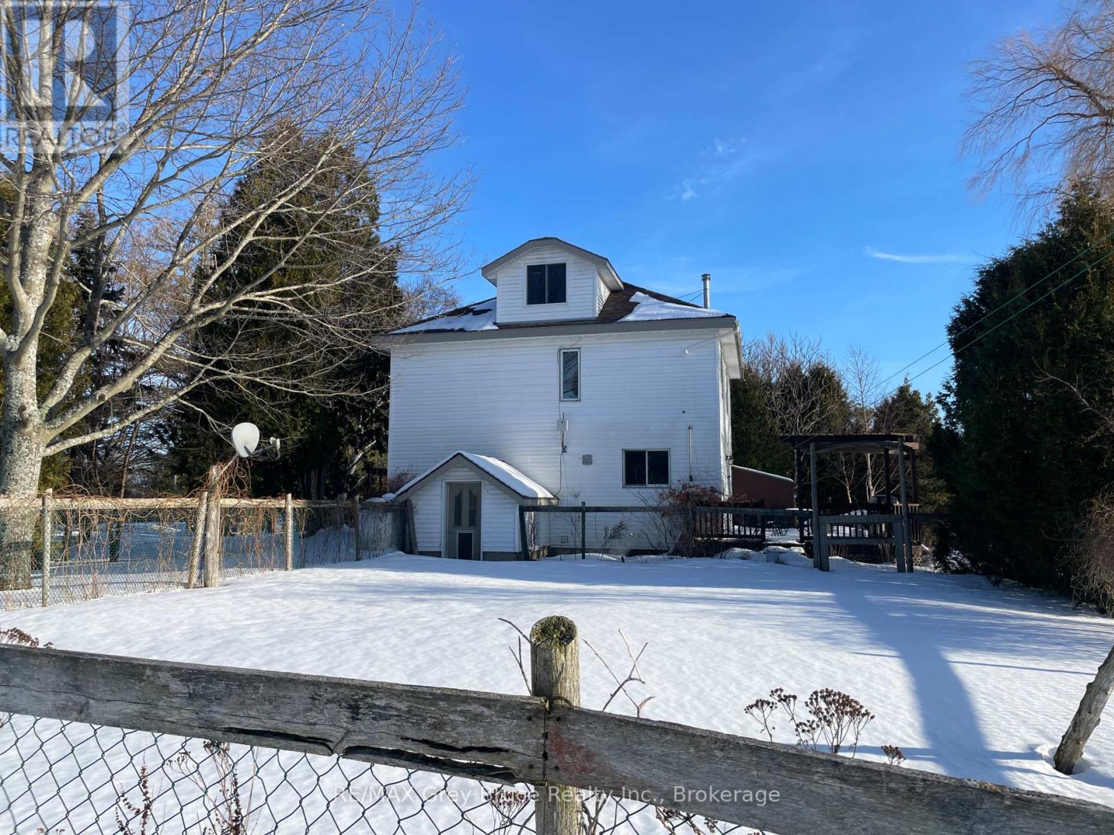 7011 Highway 6, Northern Bruce Peninsula, Ontario  N0H 2R0 - Photo 45 - X12413523