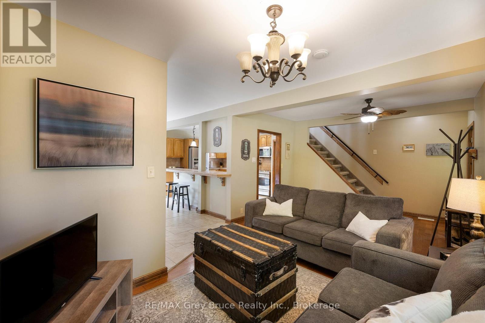 7011 Highway 6, Northern Bruce Peninsula, Ontario  N0H 2R0 - Photo 4 - X12413523