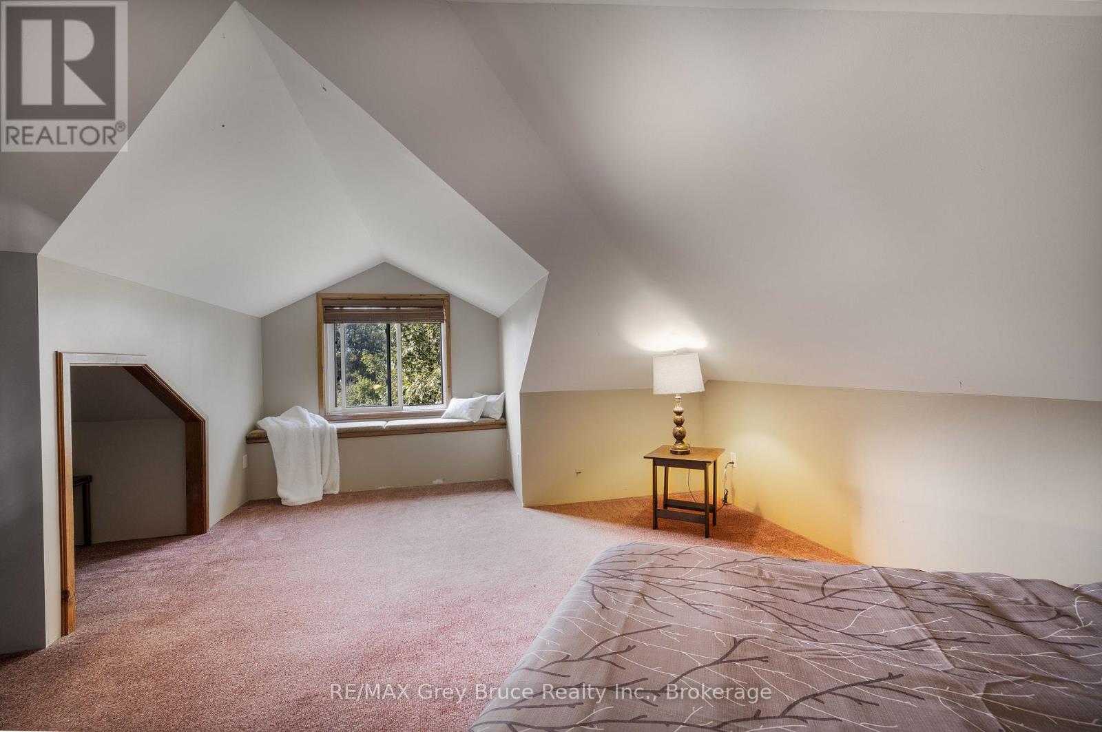 7011 Highway 6, Northern Bruce Peninsula, Ontario  N0H 2R0 - Photo 25 - X12413523