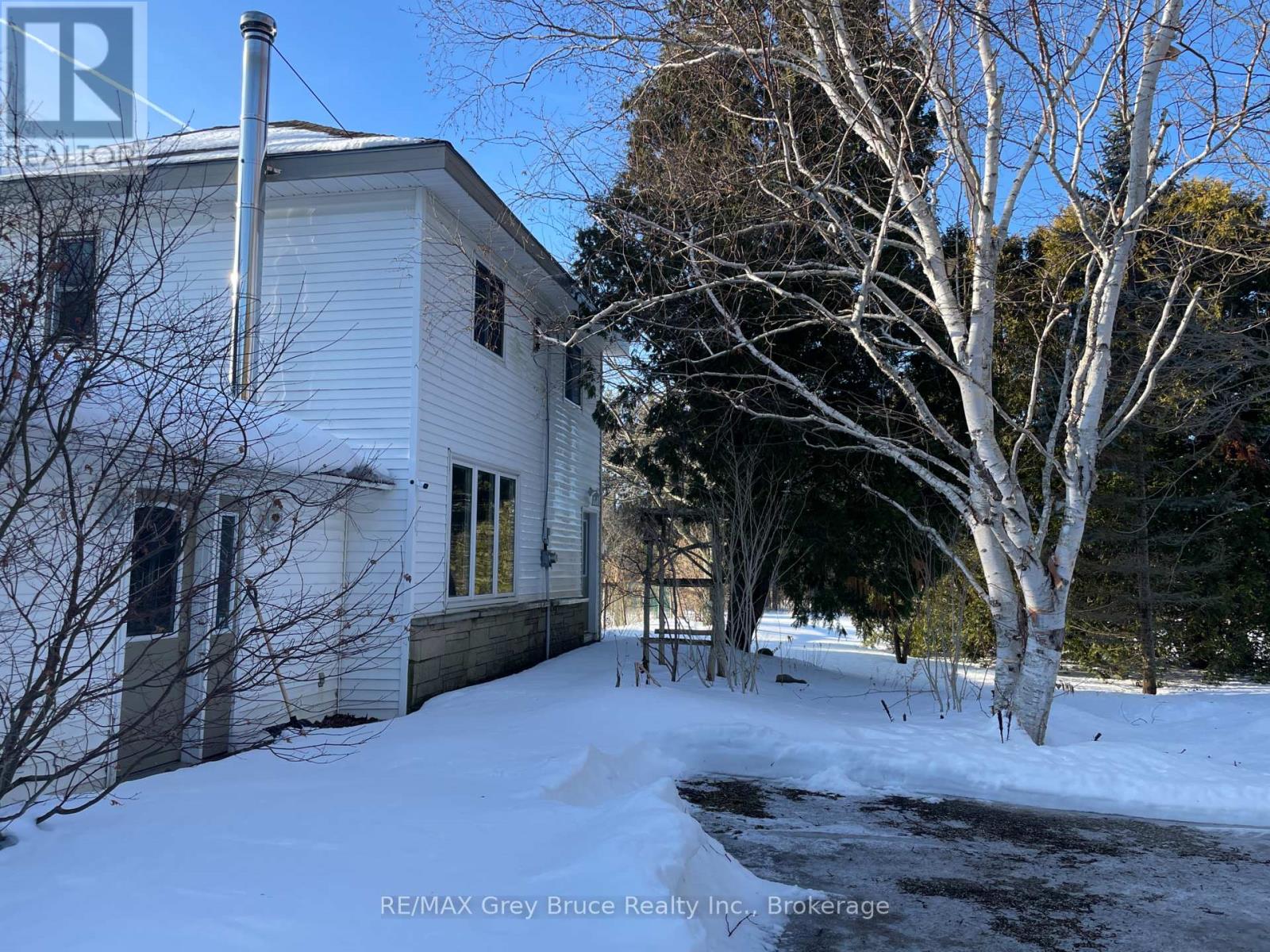 7011 Highway 6, Northern Bruce Peninsula, Ontario  N0H 2R0 - Photo 32 - X12413523