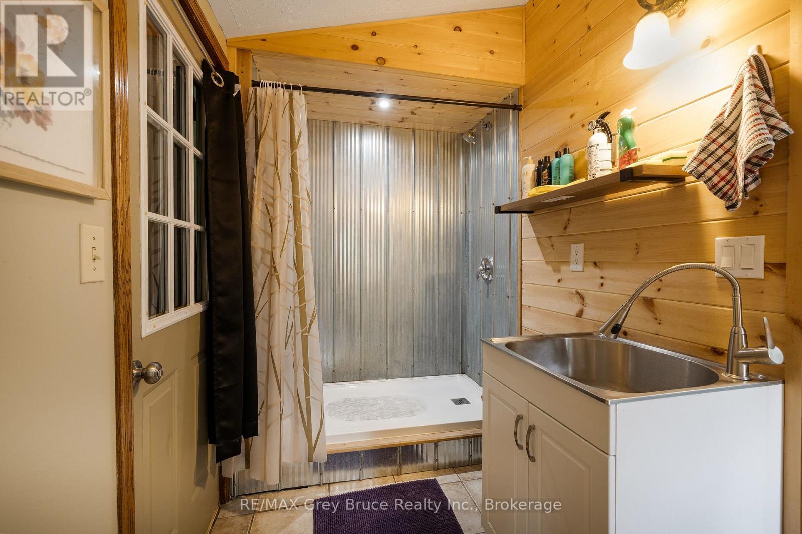 7011 Highway 6, Northern Bruce Peninsula, Ontario  N0H 2R0 - Photo 30 - X12413523