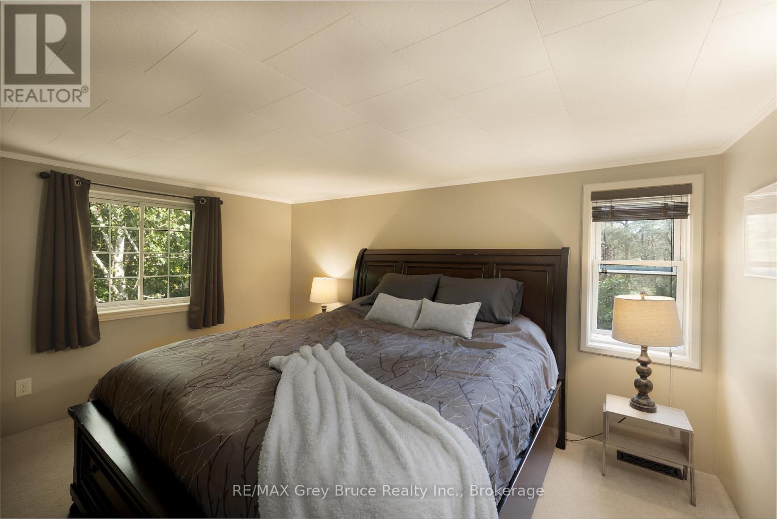 7011 Highway 6, Northern Bruce Peninsula, Ontario  N0H 2R0 - Photo 18 - X12413523