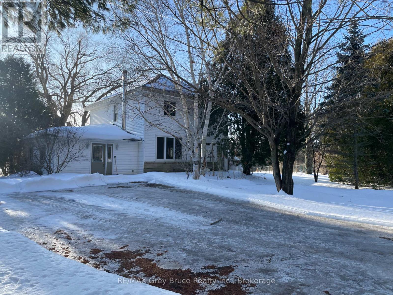 7011 Highway 6, Northern Bruce Peninsula, Ontario  N0H 2R0 - Photo 34 - X12413523