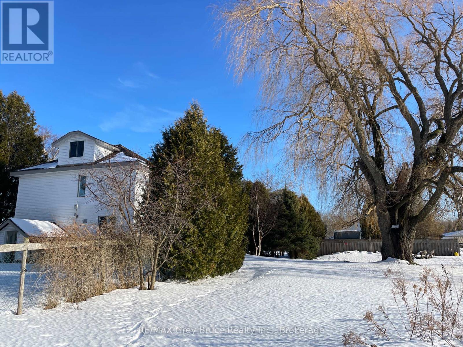 7011 Highway 6, Northern Bruce Peninsula, Ontario  N0H 2R0 - Photo 44 - X12413523