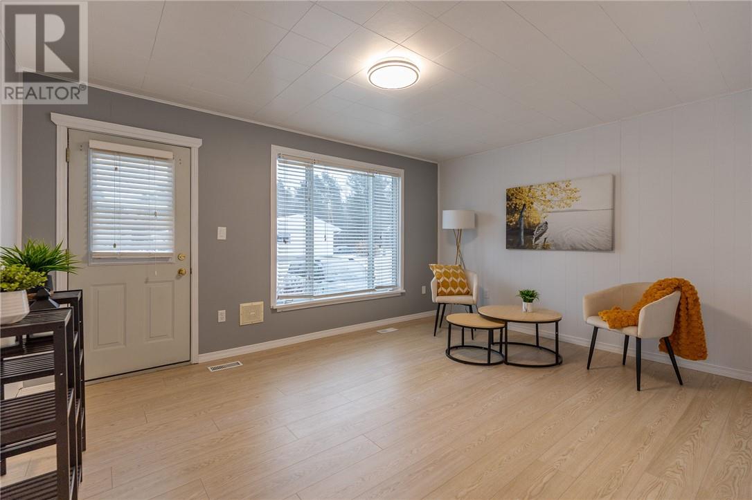 675 Brophy Street, Massey, Ontario  P0P 1P0 - Photo 12 - 2126123