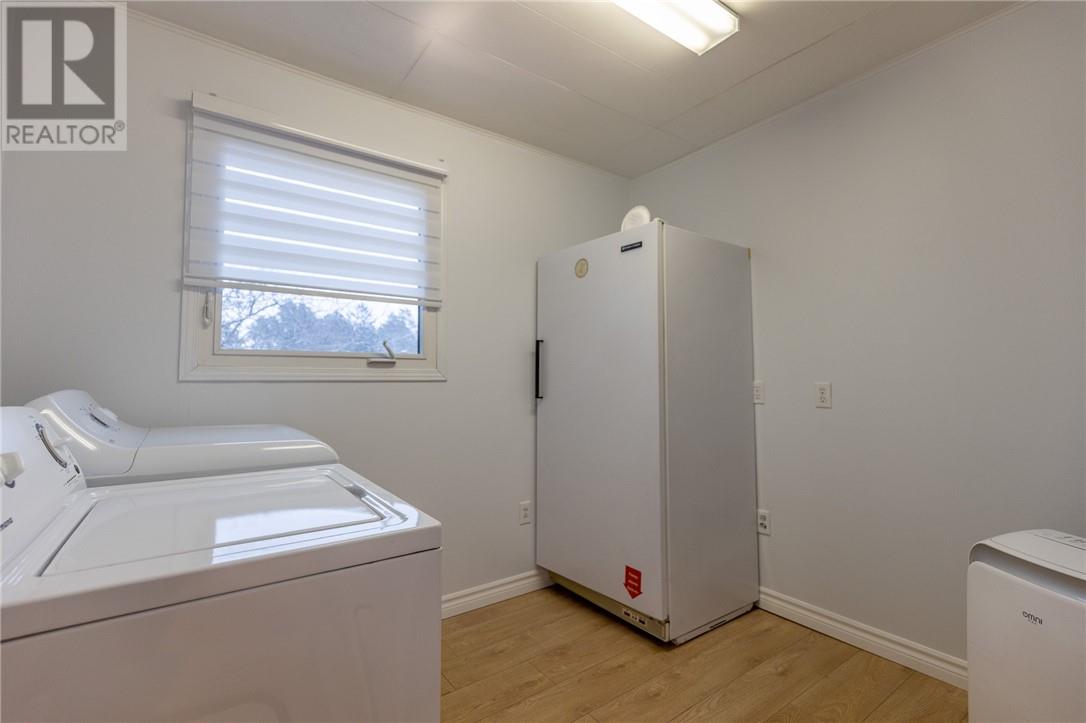 675 Brophy Street, Massey, Ontario  P0P 1P0 - Photo 19 - 2126123