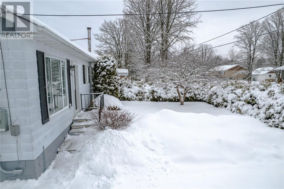 675 Brophy Street, Massey, Ontario  P0P 1P0 - Photo 27 - 2126123