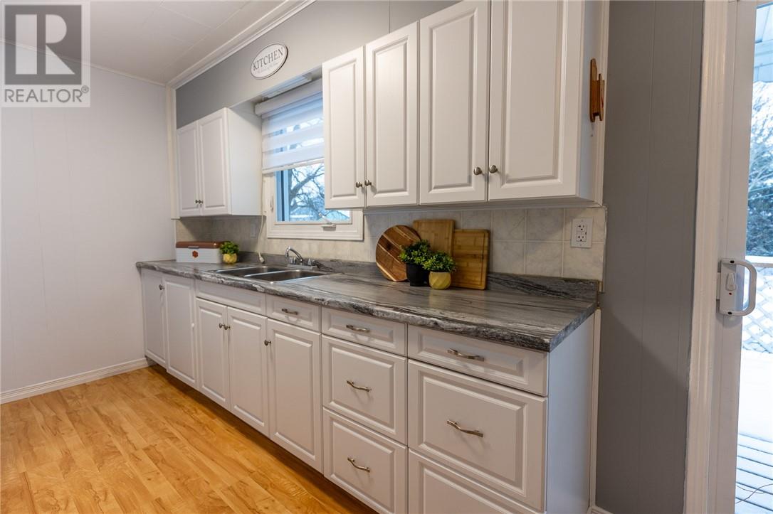 675 Brophy Street, Massey, Ontario  P0P 1P0 - Photo 5 - 2126123