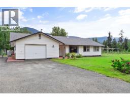 3056 HARMON Road, vavenby, British Columbia