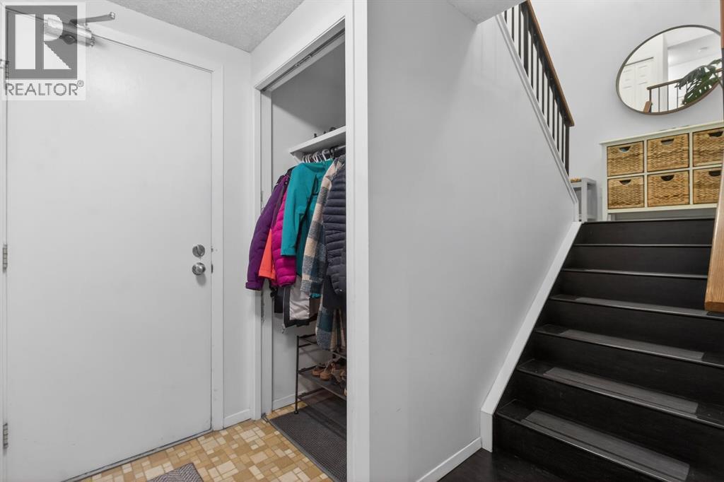 643 Strathcona Drive Sw, Calgary, Alberta  T3H 1K6 - Photo 29 - A2277598