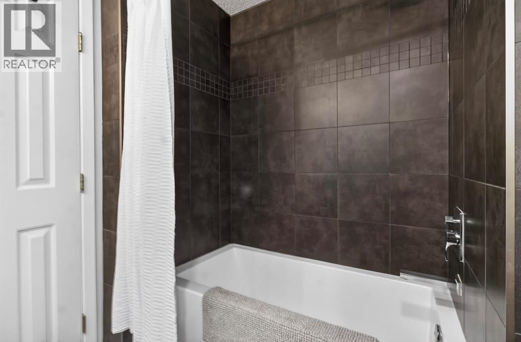 643 Strathcona Drive Sw, Calgary, Alberta  T3H 1K6 - Photo 26 - A2277598