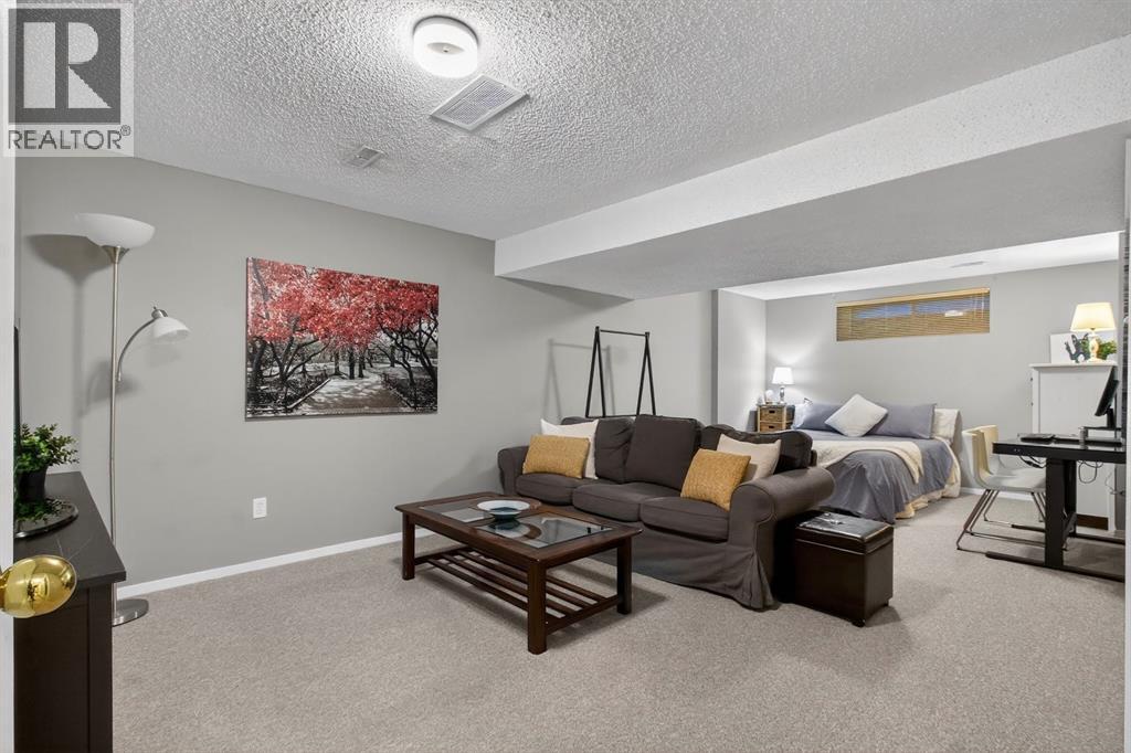 643 Strathcona Drive Sw, Calgary, Alberta  T3H 1K6 - Photo 36 - A2277598