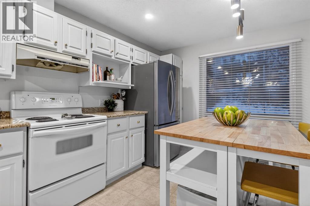 643 Strathcona Drive Sw, Calgary, Alberta  T3H 1K6 - Photo 15 - A2277598