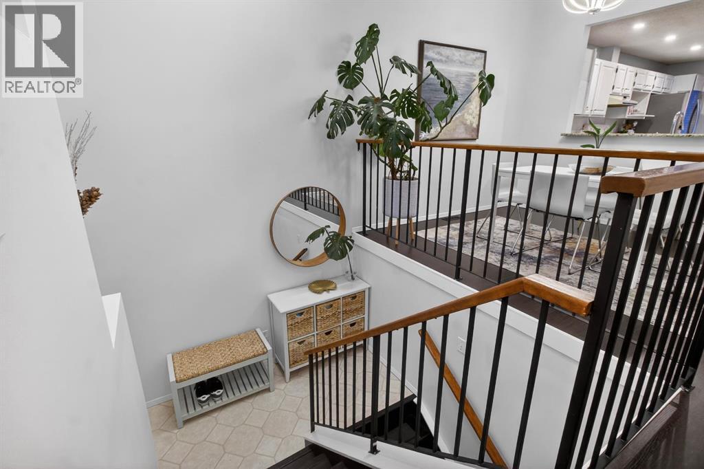 643 Strathcona Drive Sw, Calgary, Alberta  T3H 1K6 - Photo 4 - A2277598