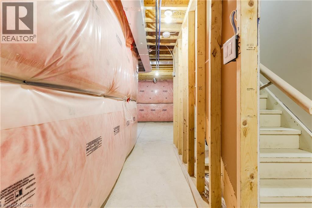 68 Esplanade Lane, Grimsby, Ontario  L3M 0H2 - Photo 28 - 40799152