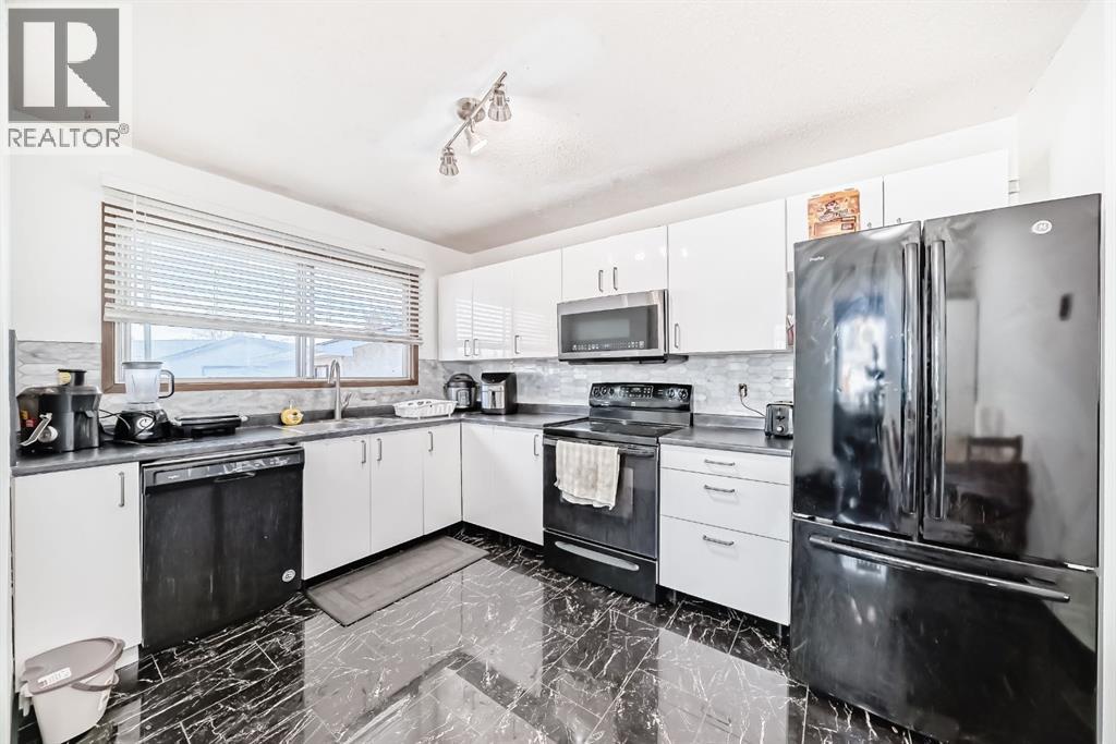 19 Malvern Place Ne, Calgary, Alberta  T2A 5S8 - Photo 7 - A2280033