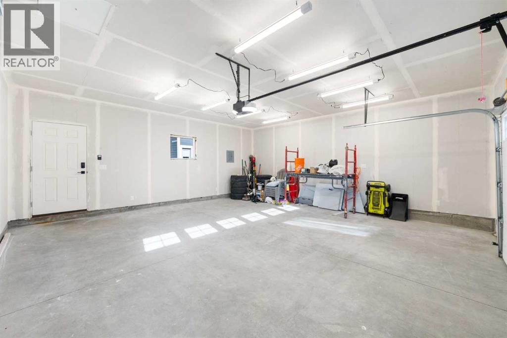 108 Masters Heights Se, Calgary, Alberta  T3M 2M8 - Photo 33 - A2280264