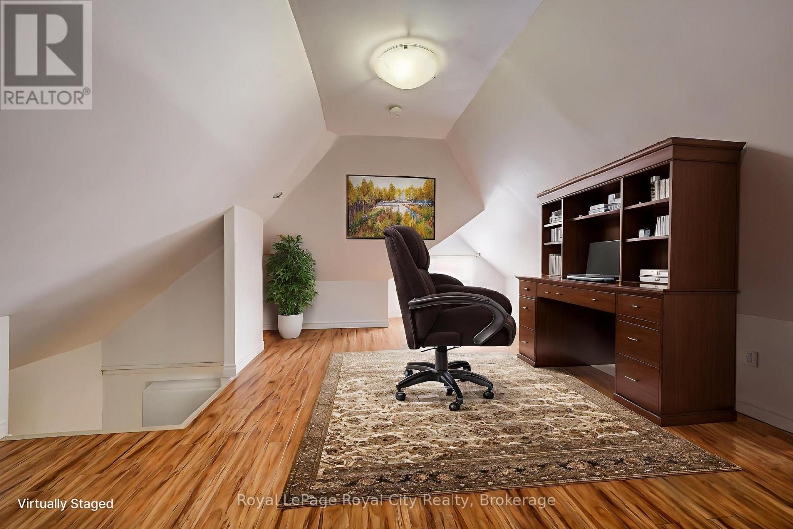 18 Shanley Street, Kitchener, Ontario  N2H 5N8 - Photo 35 - X12710112