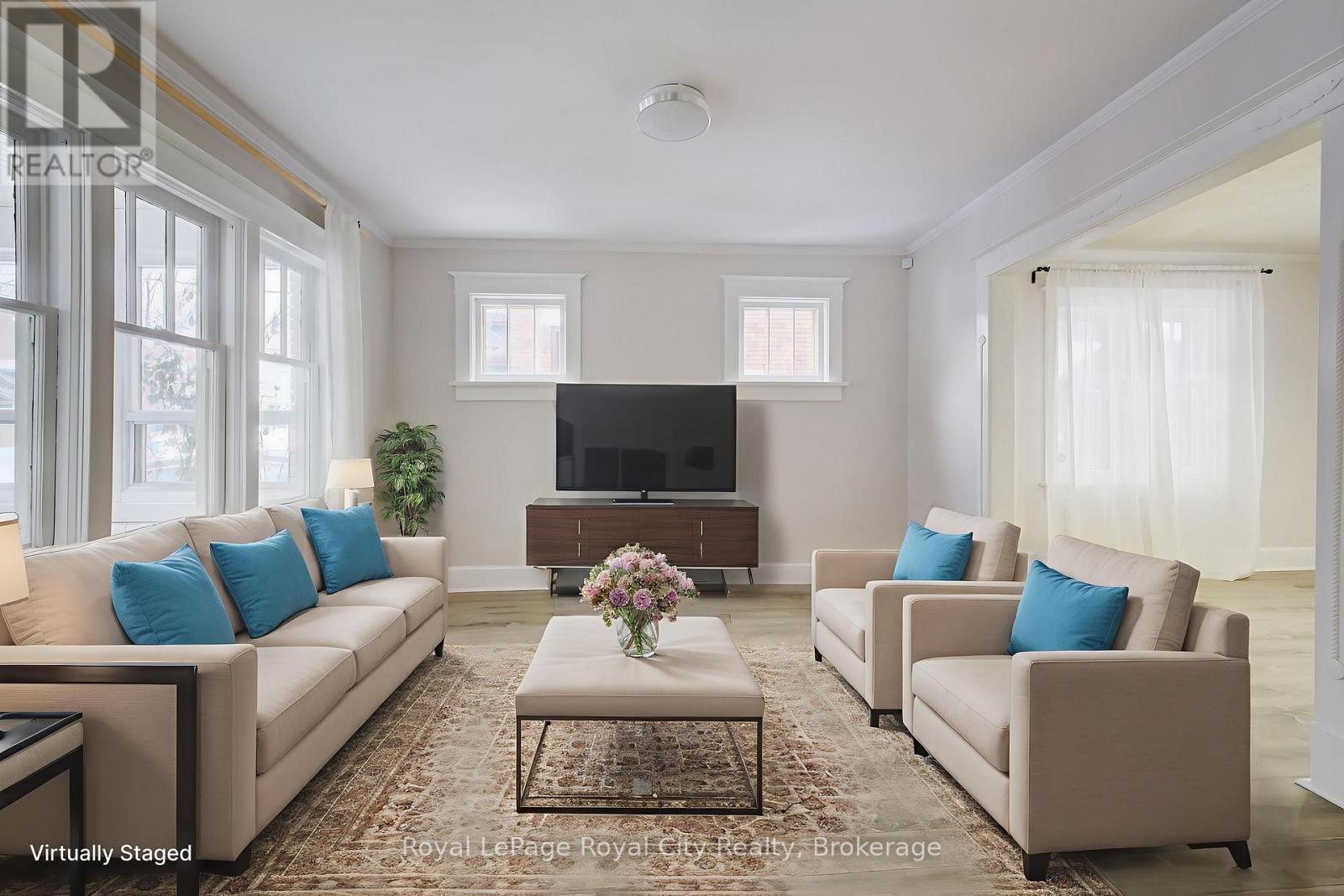 18 Shanley Street, Kitchener, Ontario  N2H 5N8 - Photo 8 - X12710112