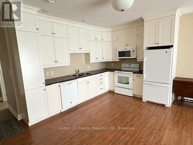 106 - 20c Silver Birch Court, Parry Sound, Ontario P2A 0A7 - Photo 6 - X12710232