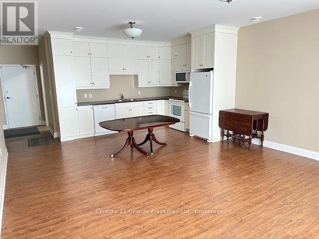 106 - 20c Silver Birch Court, Parry Sound, Ontario P2A 0A7 - Photo 8 - X12710232