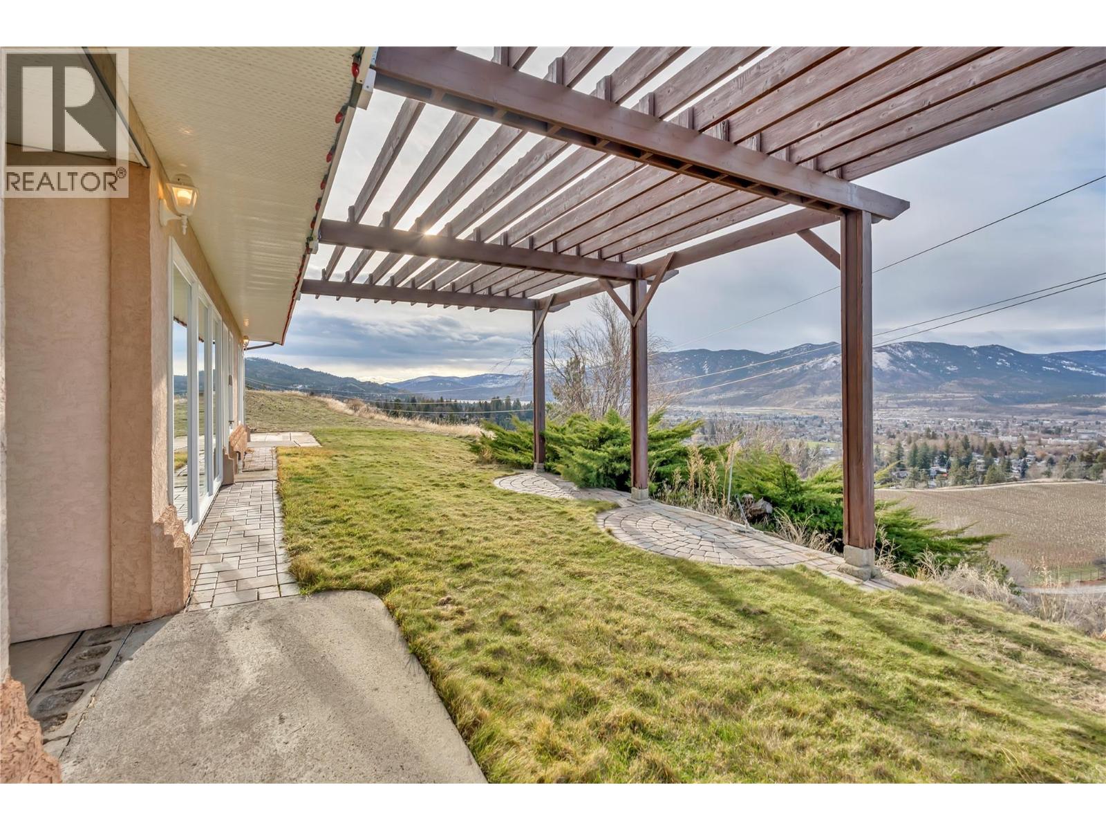 760 Hudson Street, Penticton, British Columbia  V2A 8S9 - Photo 6 - 10371533