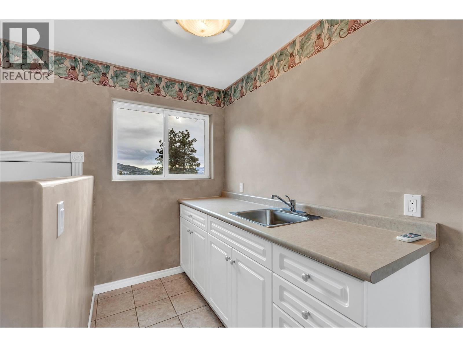 760 Hudson Street, Penticton, British Columbia  V2A 8S9 - Photo 50 - 10371533