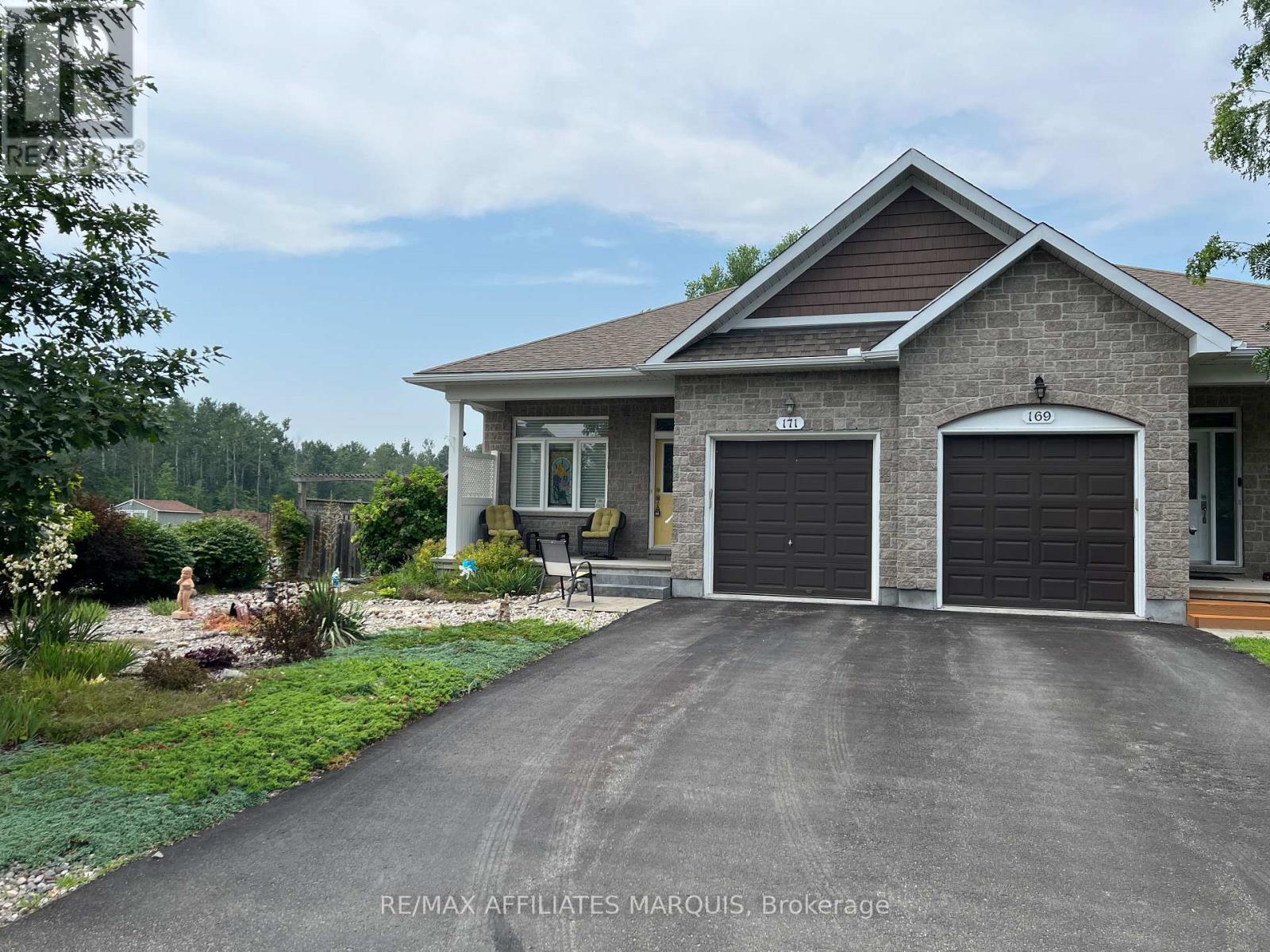 171 Royal Landing Gate, North Grenville, Ontario  K0G 1J0 - Photo 2 - X12710174